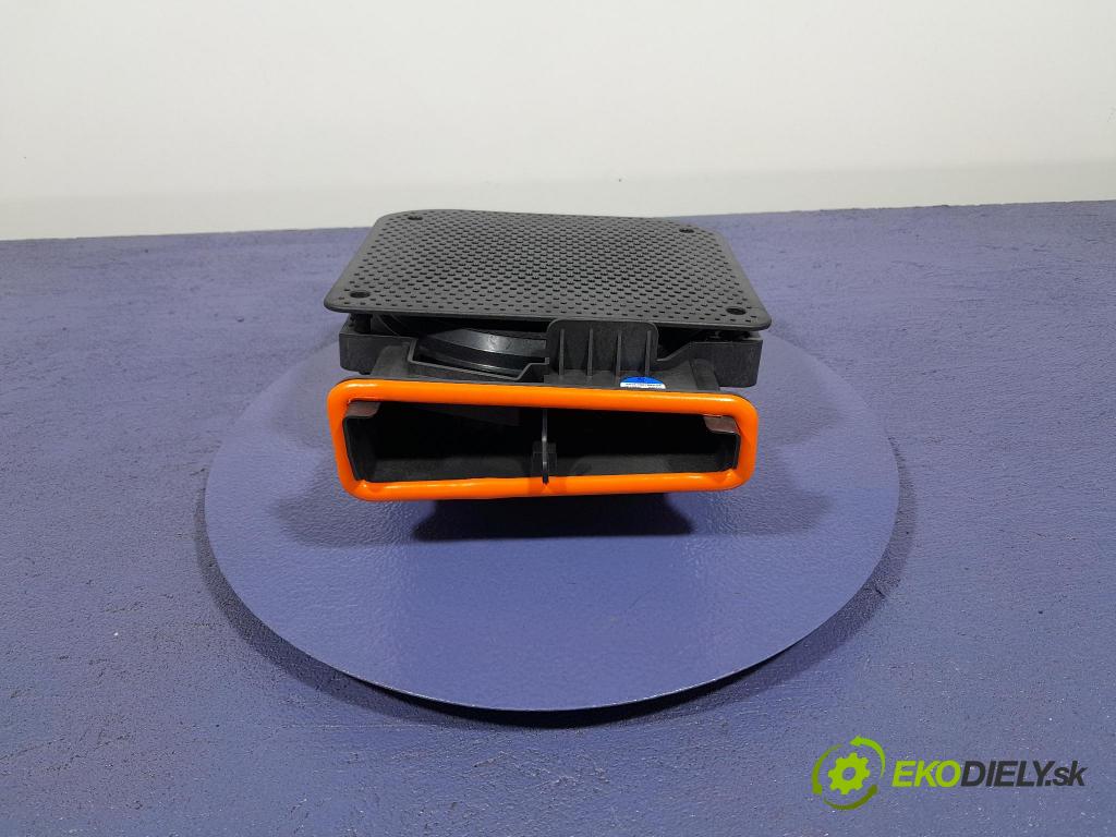 Bmw Seria 2 2021 Reproduktor / Subwoofer: 7927999