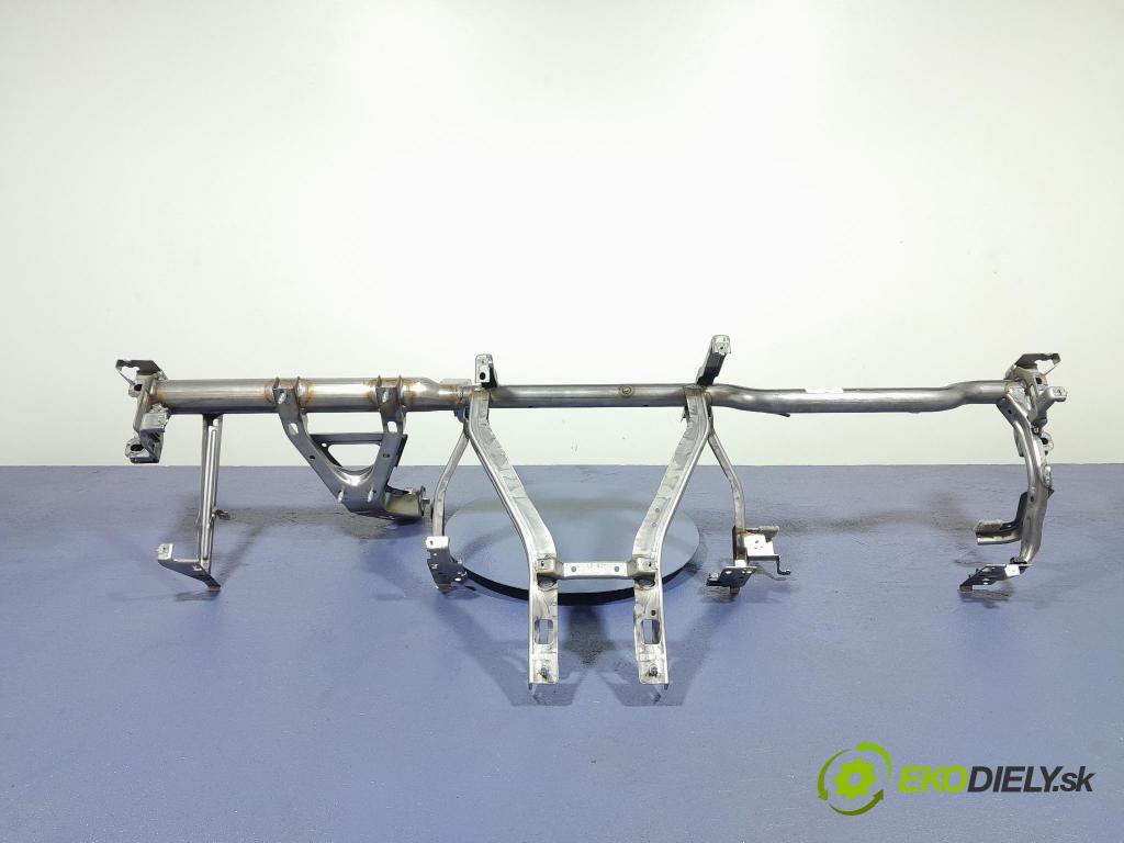 Bmw Seria 2 2021 kokpit,pristrojová doska 6823064