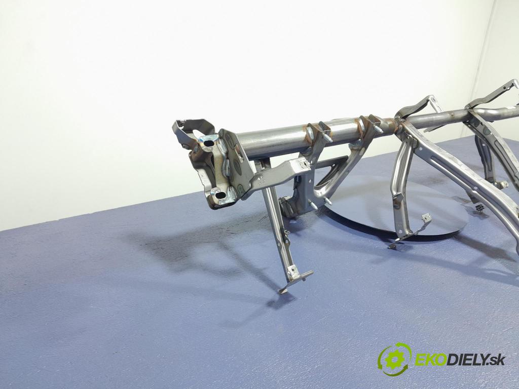 Bmw Seria 2 2021 kokpit,pristrojová doska 6823064