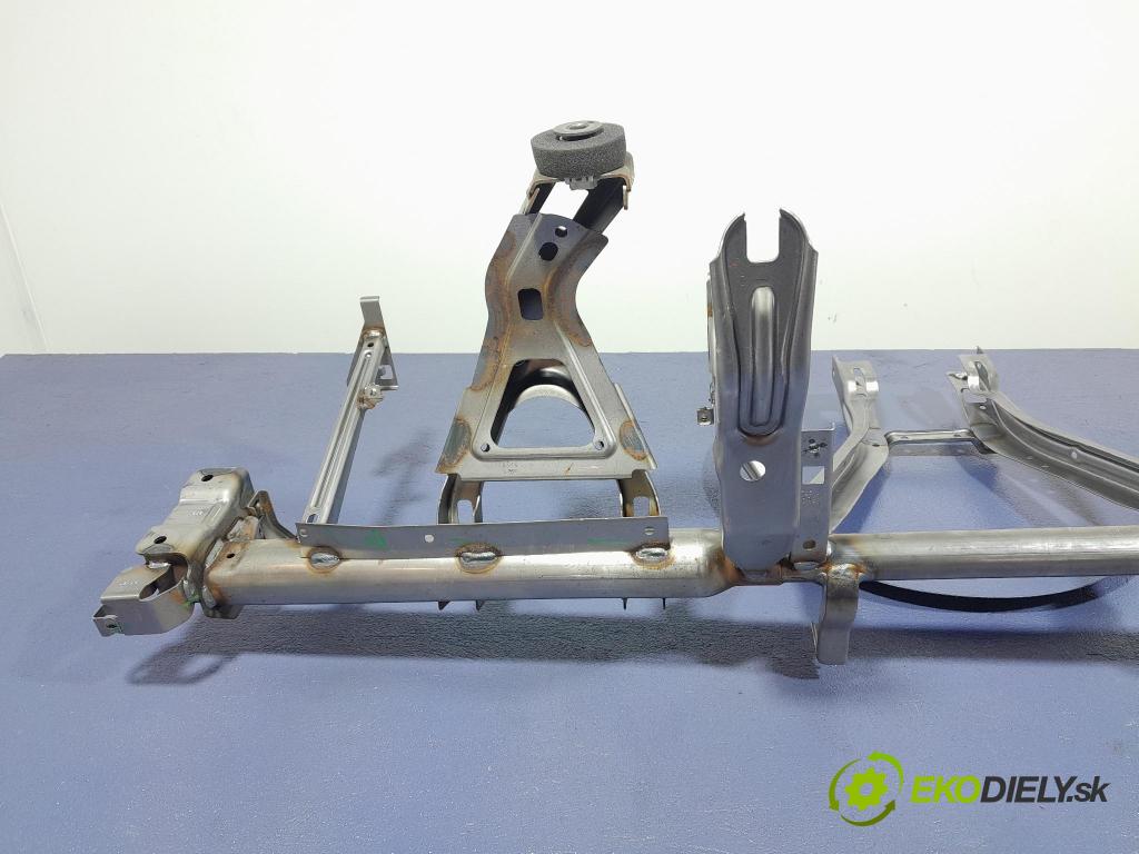 Bmw Seria 2 2021 kokpit,pristrojová doska 6823064