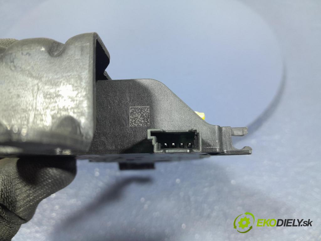 Bmw Seria 2 2021 zámok Klapky: kufra: 7383283