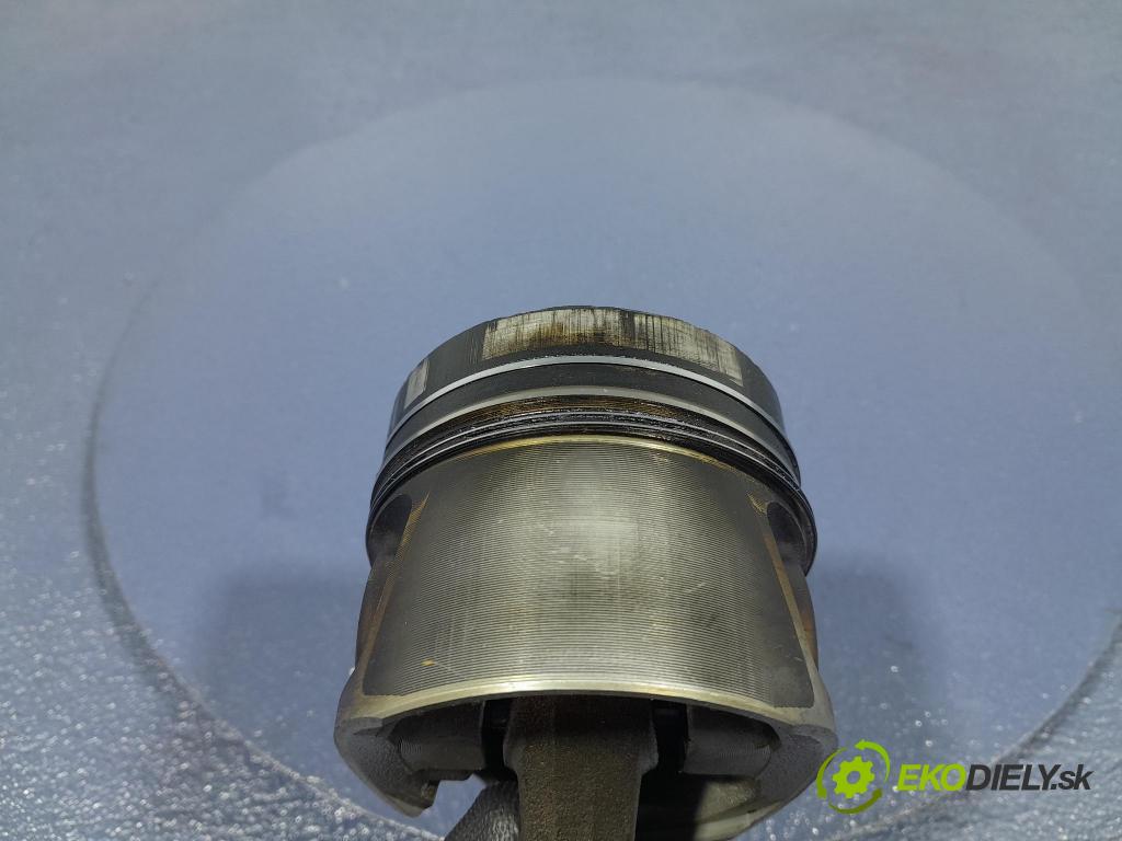 Vw Passat 2009 píst 