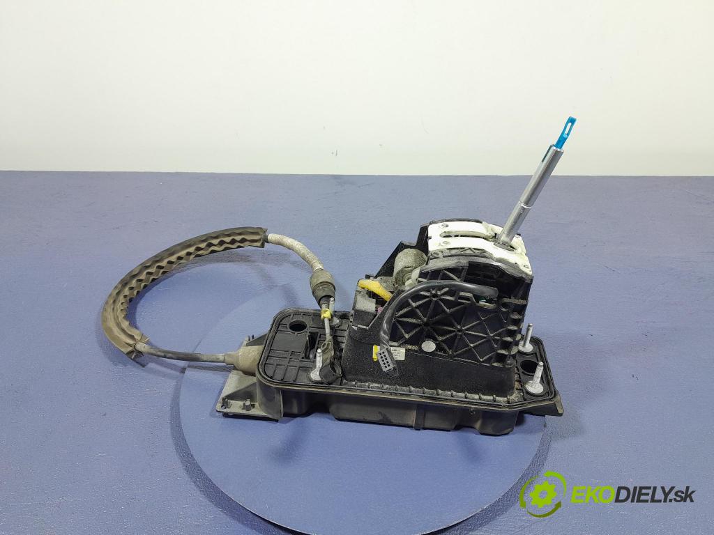 Vw Passat 2009 Páka: Zmeny: 3C1713025H