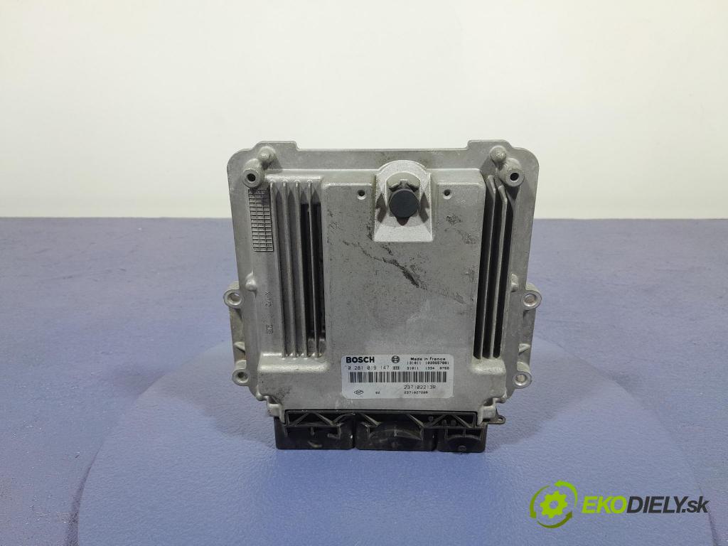 Renault Clio 2014 riadiaca jednotka Motor: 237102213R