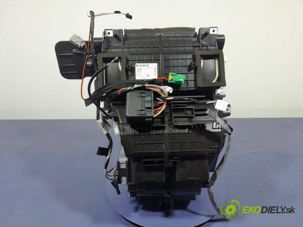 Renault Clio 2014 radiator 272706523R