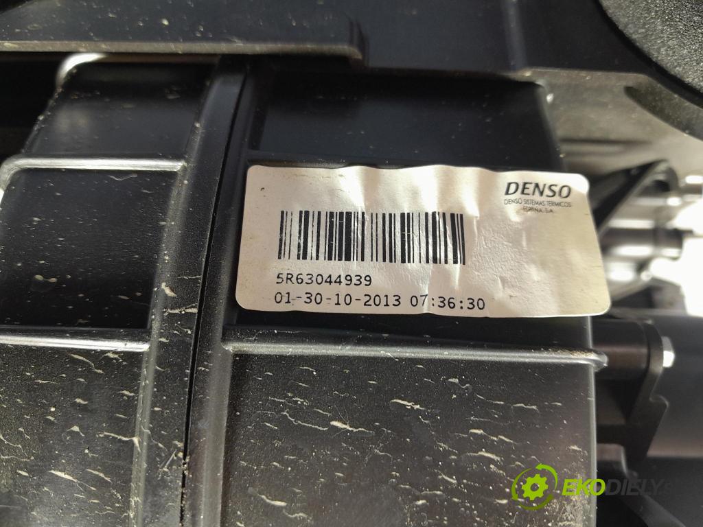 Renault Clio 2014 radiator 272706523R