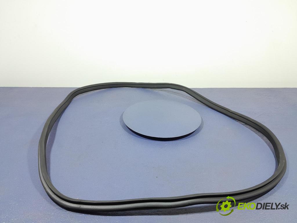 Bmw Seria 2 2021 Těsnění: dvere 7483095