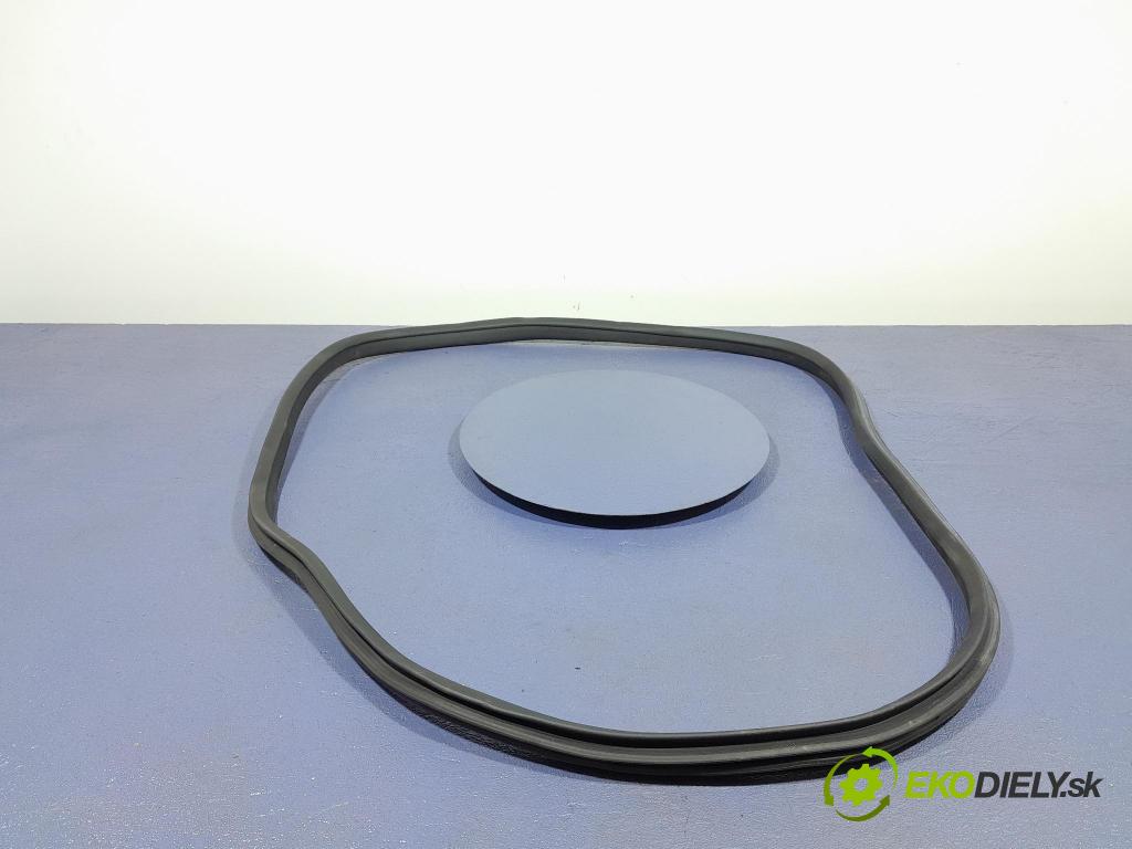 Bmw Seria 2 2021 Těsnění: dveře 7483099