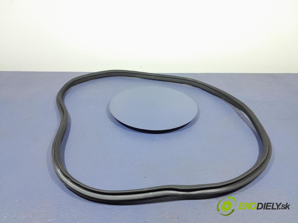 Bmw Seria 2 2021 Těsnění: dveře 7483099