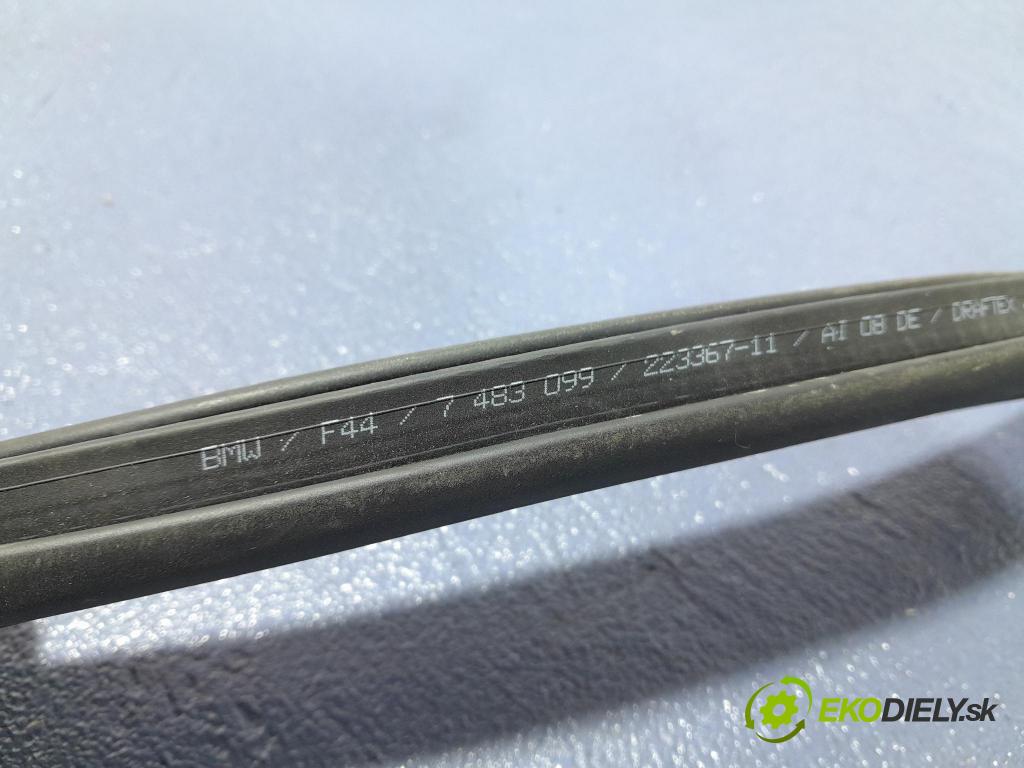 Bmw Seria 2 2021 Těsnění: dveře 7483099