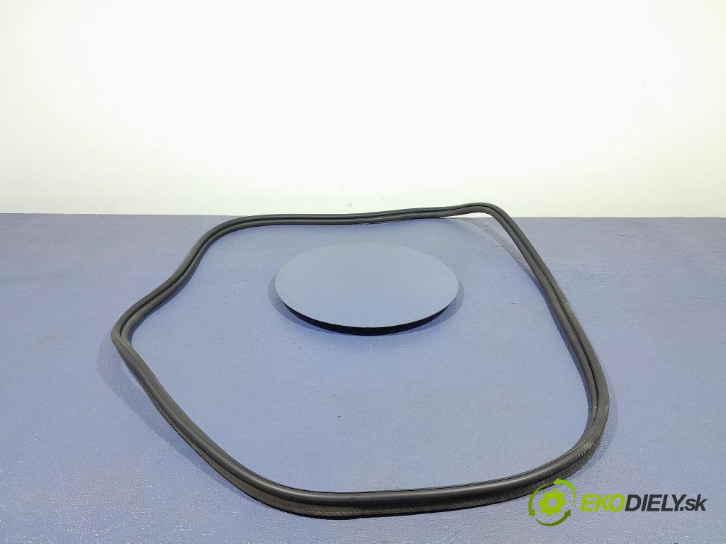 Bmw Seria 2 2021 Těsnění: Kryty: kufra: 7292144