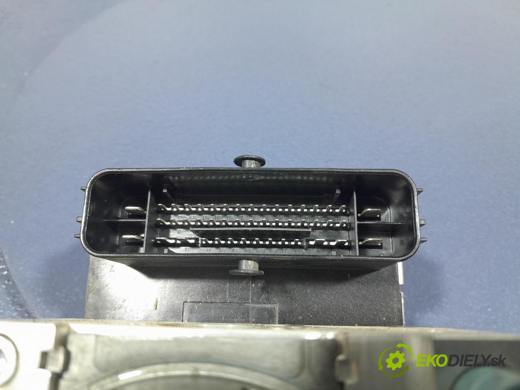 Bmw Seria 2 2021 čerpadlo ABS x 5A2EDD5