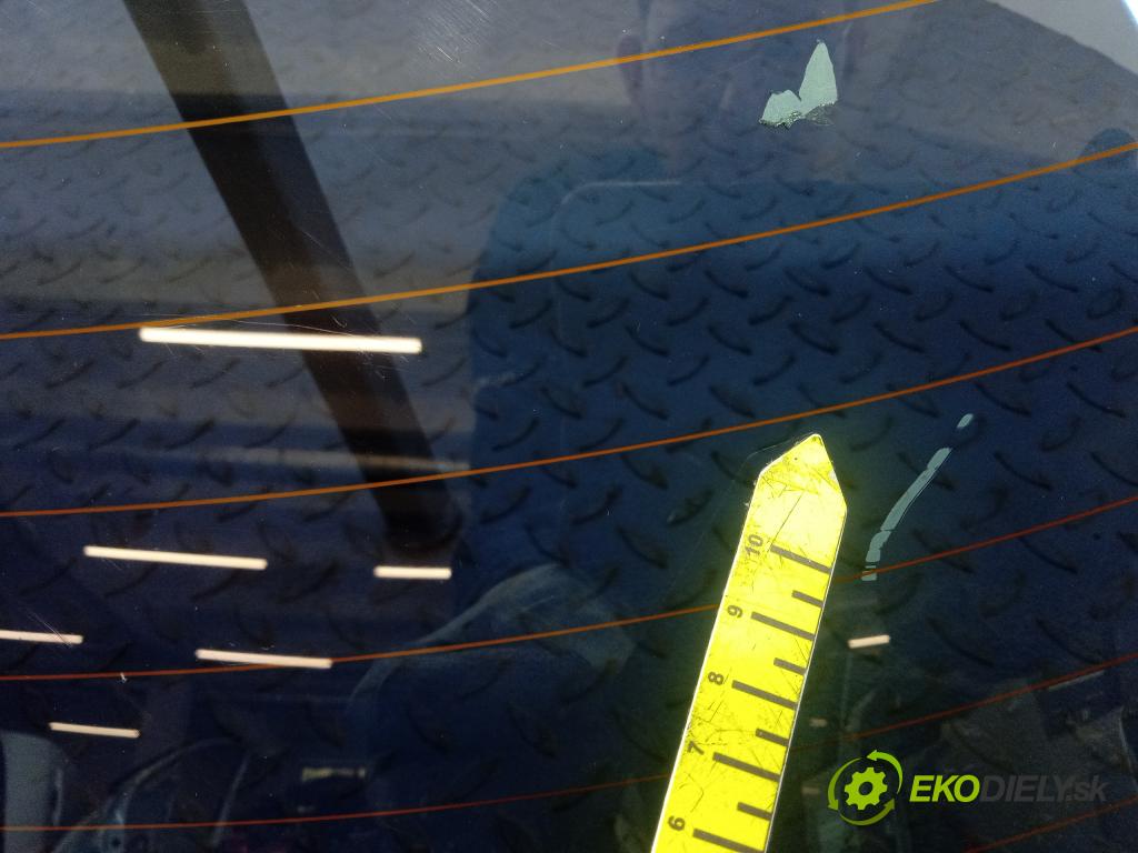 Renault Megane 2009 sklo zadna 01