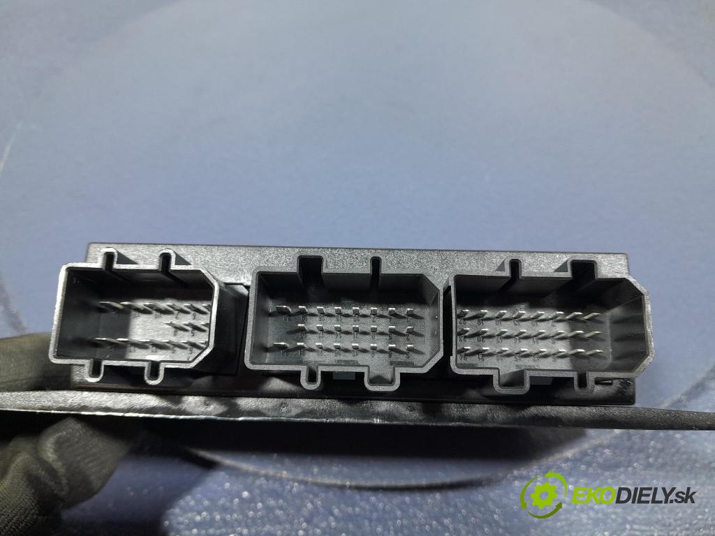 Vw Passat 2004 řídící jednotka Komfortu 1C0959799A