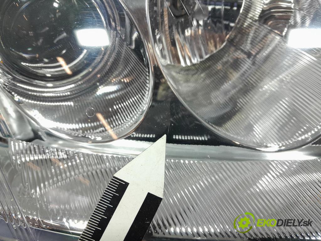 Vw Passat 2004 Reflektor: v pravo: