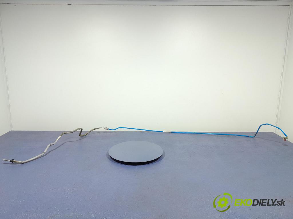 Bmw Seria 2 2021 rúrka paliva 7300617