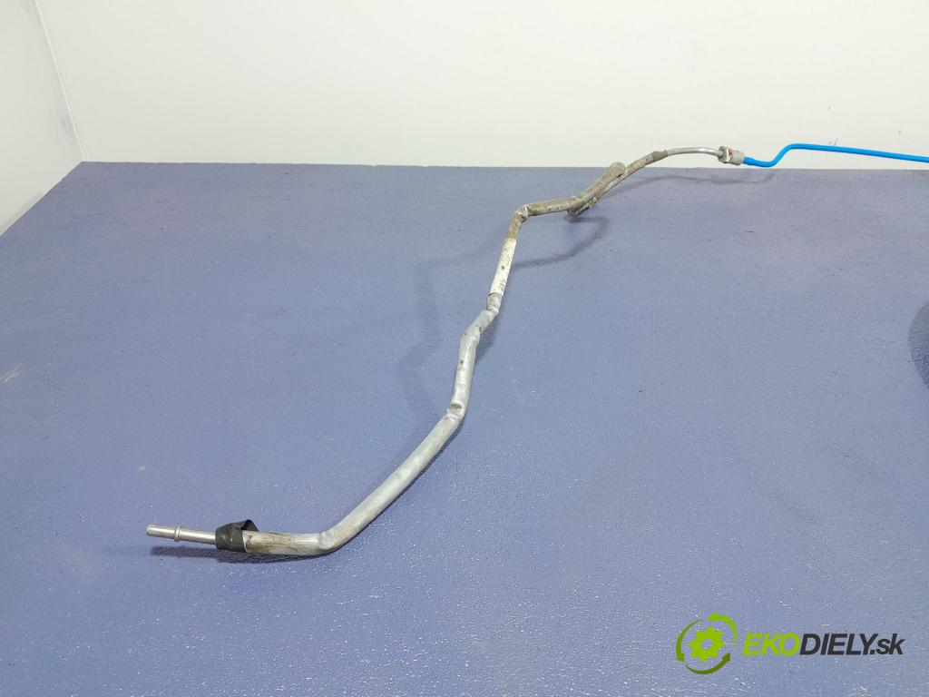 Bmw Seria 2 2021 rúrka paliva 7300617