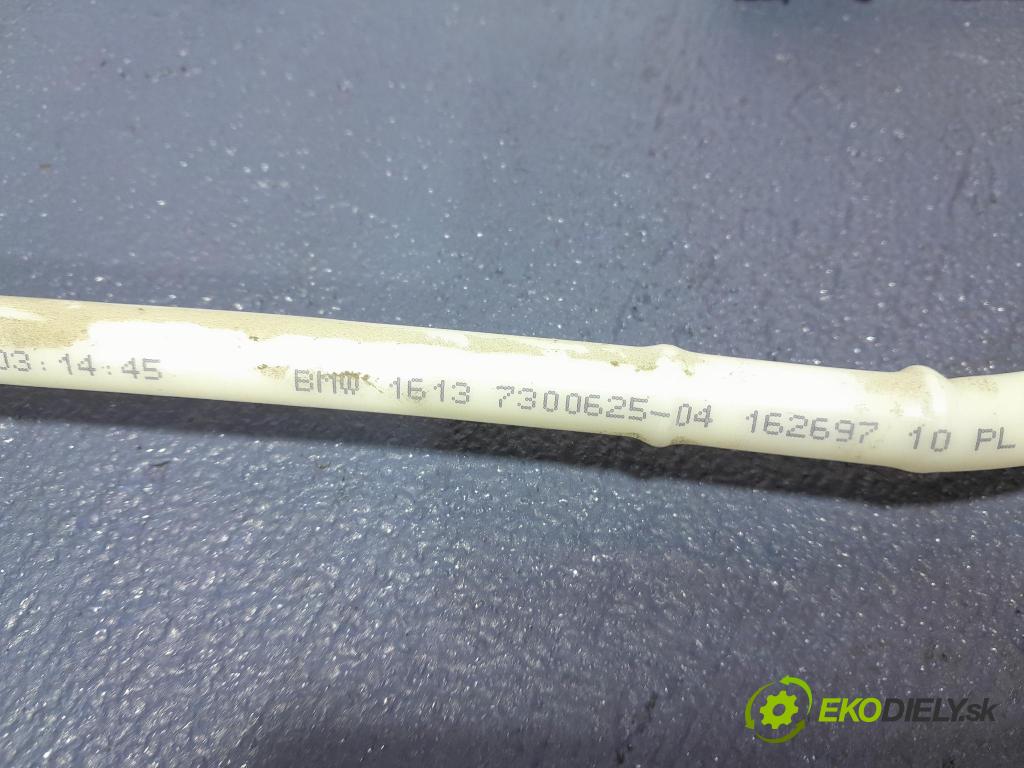 Bmw Seria 2 2021 trubka Paliva: 7300625