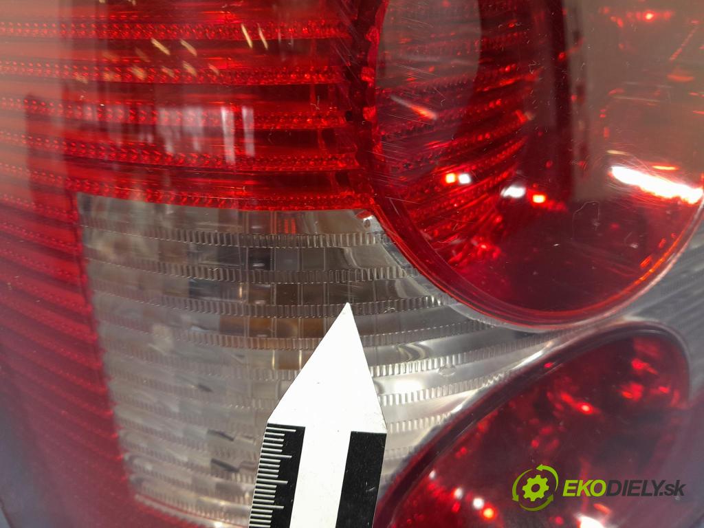 Vw Passat 2004 svetlo / reflektor zad ľavá Vonkajsia: