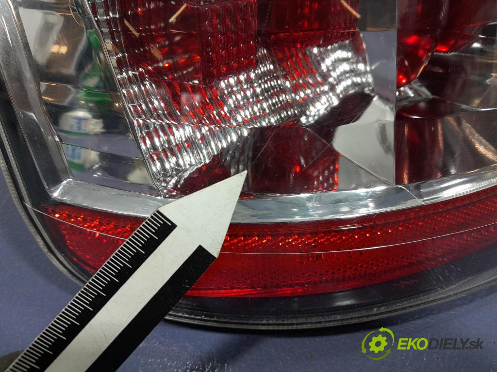 Toyota Prius 2007 svetlo / reflektor zad ľavá Vonkajsia: A046040