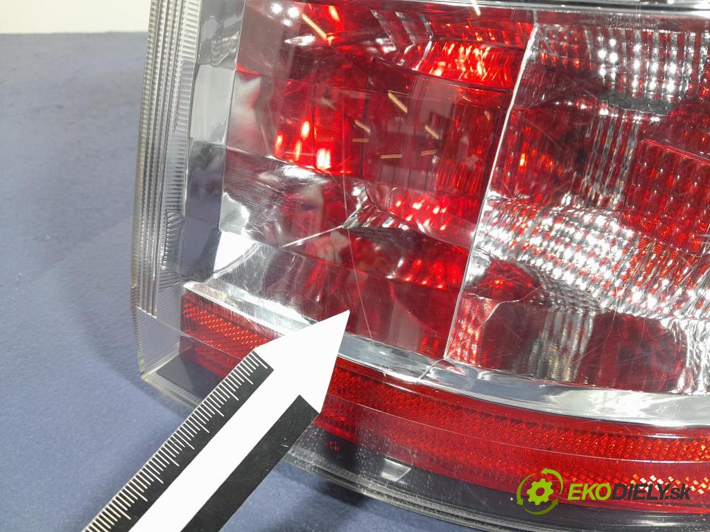 Toyota Prius 2007 svetlo / reflektor zad Prava: Vonkajsia: A046040