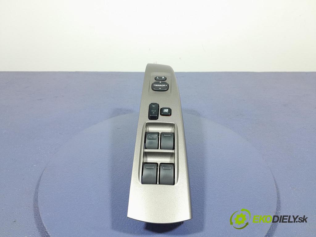 Toyota Prius 2007 prepínač Okná: 84820-47050
