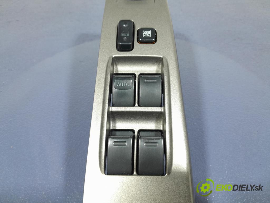 Toyota Prius 2007 prepínač Okná: 84820-47050