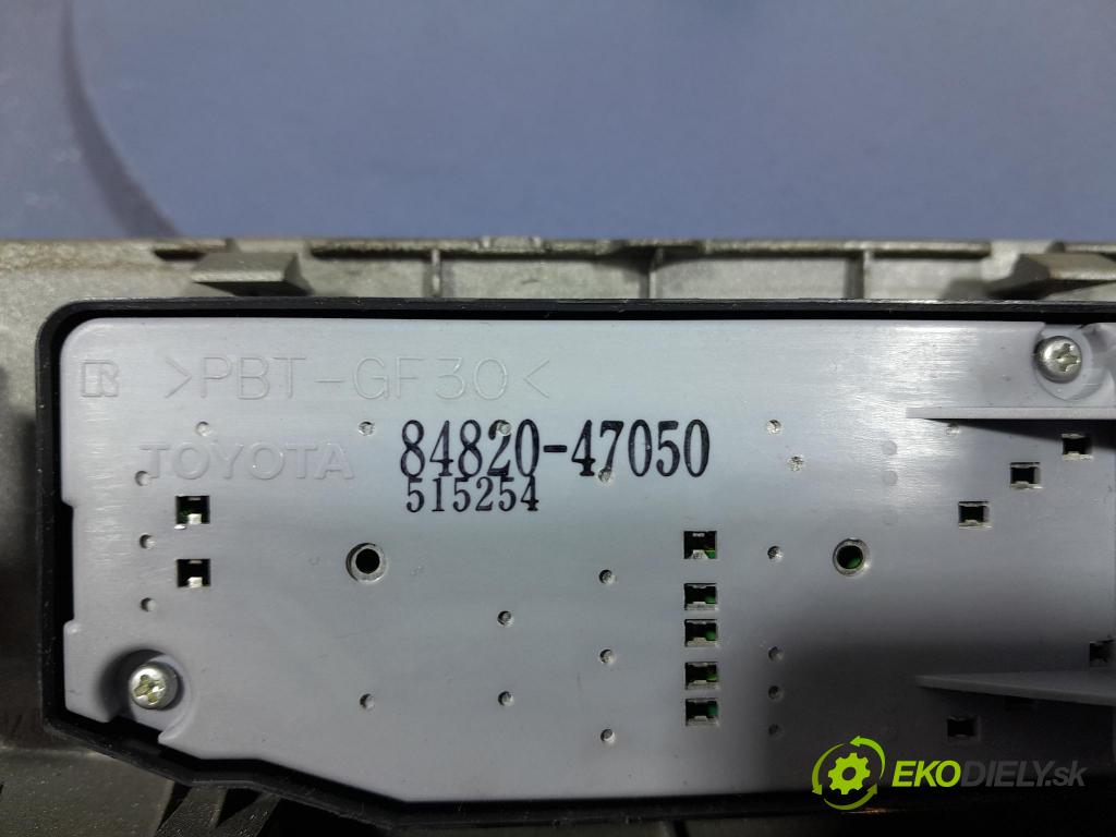 Toyota Prius 2007 Přepínač Sklenka: 84820-47050