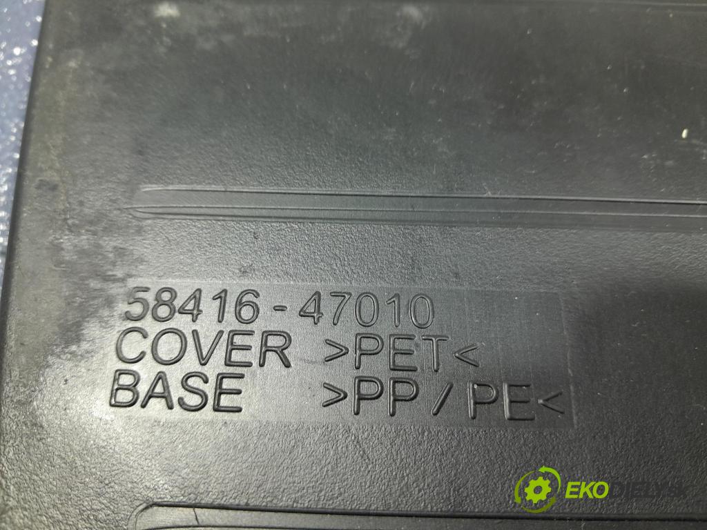 Toyota Prius 2007 Tapacír: kufr 58416-47010