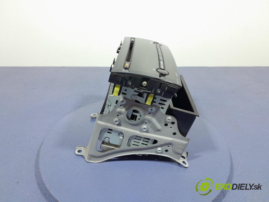Toyota Prius 2007 Radio I Navigácia: 86120-47220