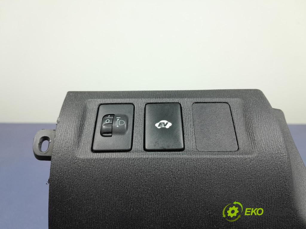 Toyota Prius 2007 kryt Plast: Interiéry: 55045-4707