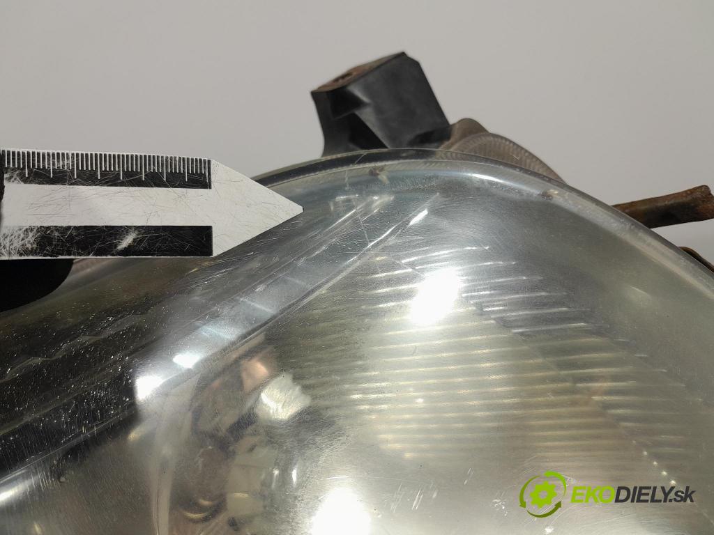 Toyota Prius 2007 světlo v pravo: 