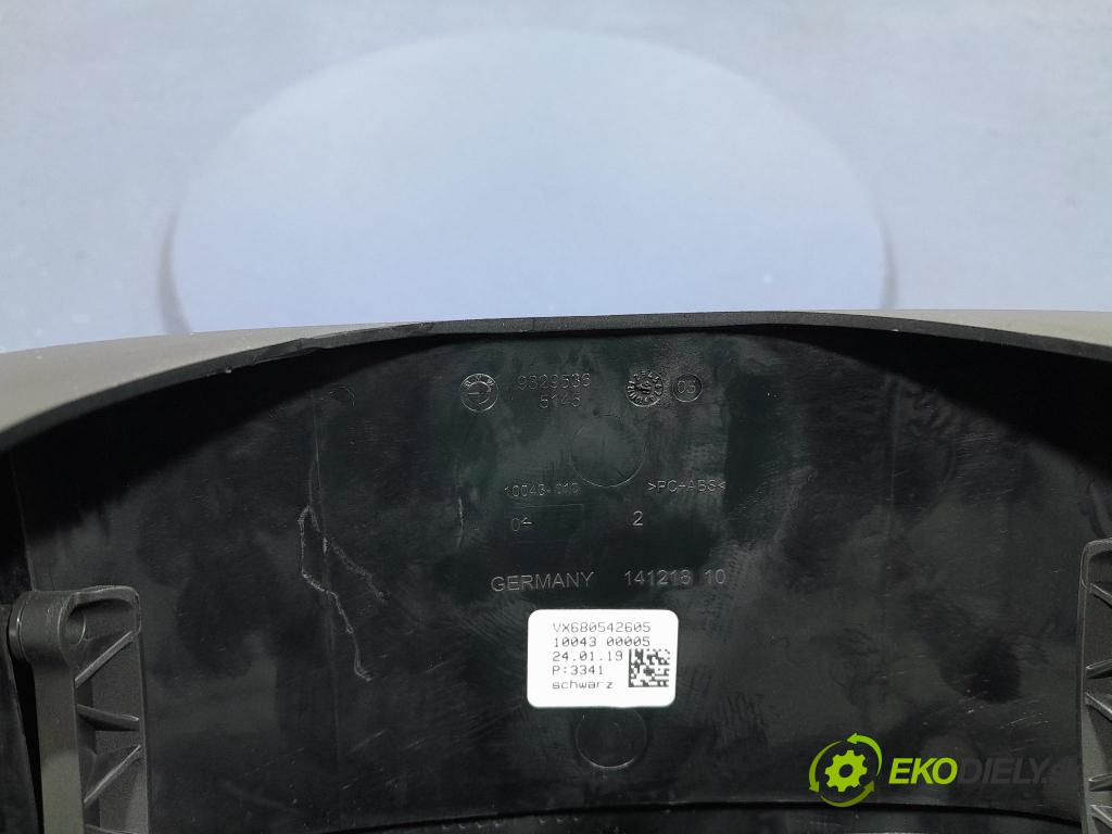 Bmw M5 2019 kryt Plast: Interiéry: 9329536