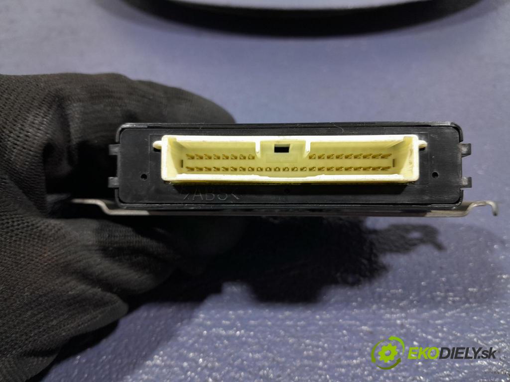 Toyota Prius 2007 riadiaca jednotka 89990-47023