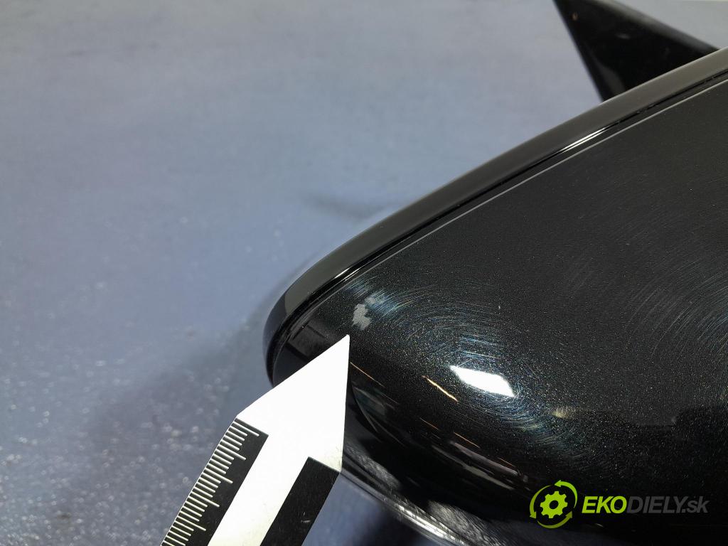 Bmw M5 2019 zrkadlo pravé