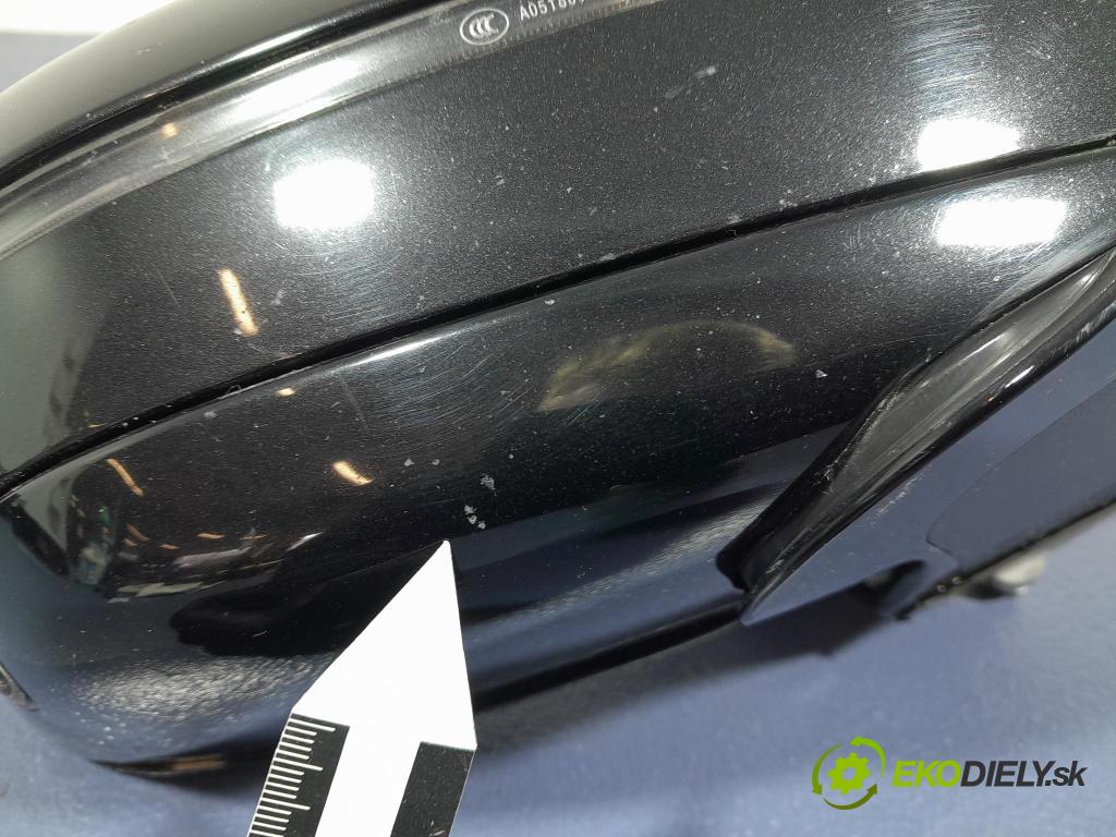 Bmw M5 2019 zrkadlo pravé