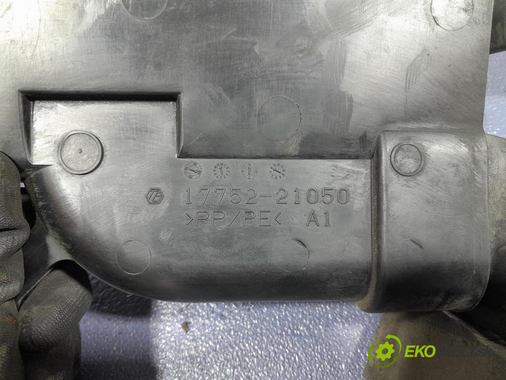 Toyota Prius 2007 trubka Vzduch: GF491-02670