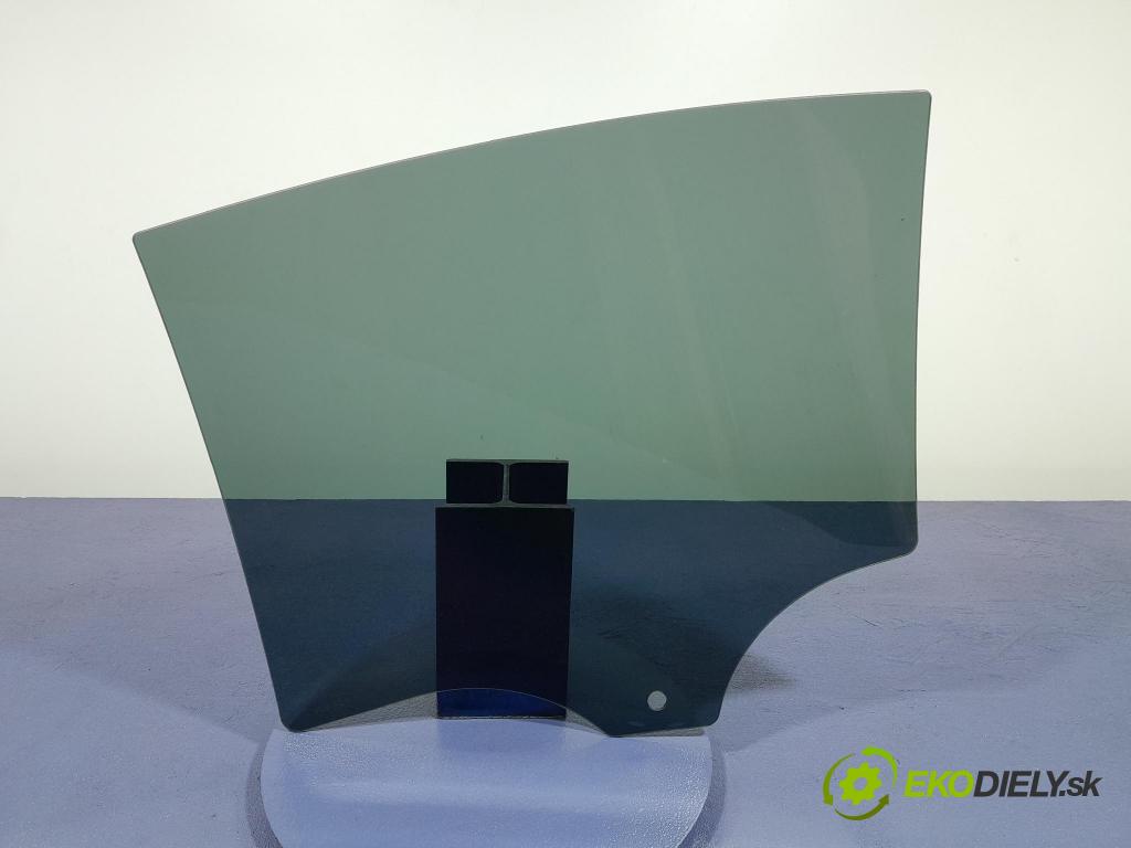 Bmw M5 2019 sklo dveře Zad: Práva: 