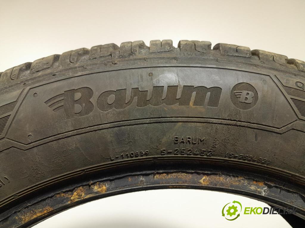 Toyota Prius 2007 pneumatika Multi-sezóna: 4024063008892