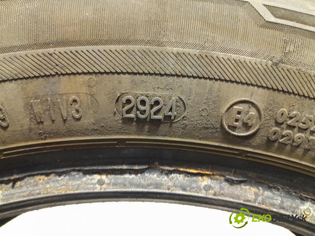 Toyota Prius 2007 pneumatika Multi-sezóna: 4024063008892