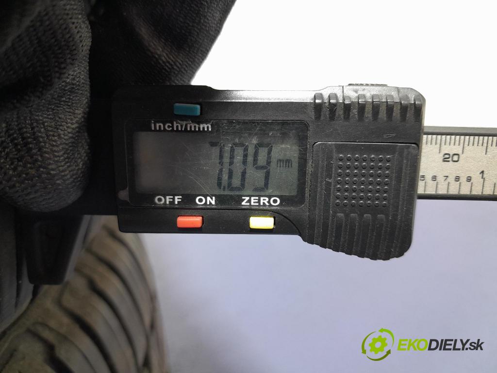 Toyota Prius 2007 pneumatiky: Víceúrovňové 4024063008892