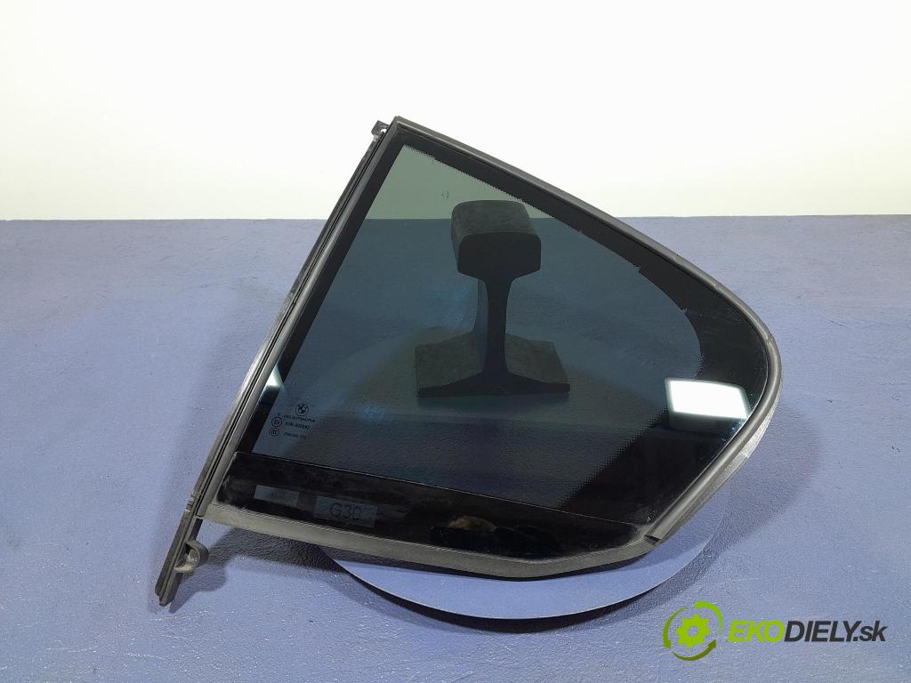 Bmw M5 2019 sklo dvere zad ľavé 7387455
