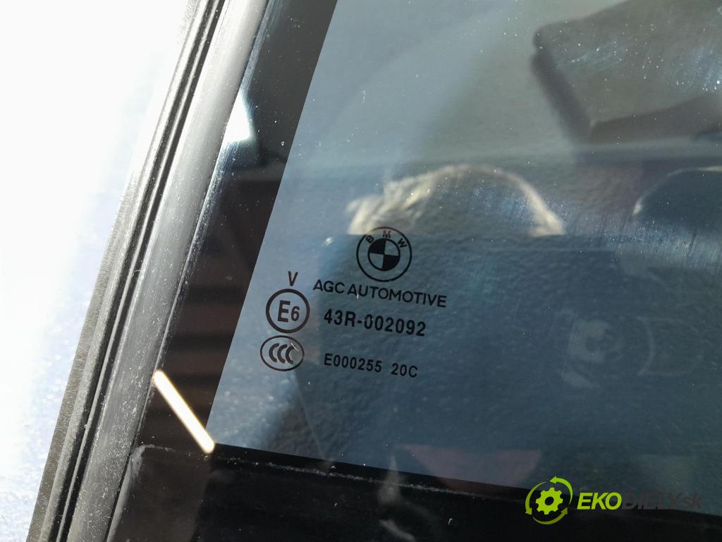 Bmw M5 2019 sklo dvere zad ľavé 7387455