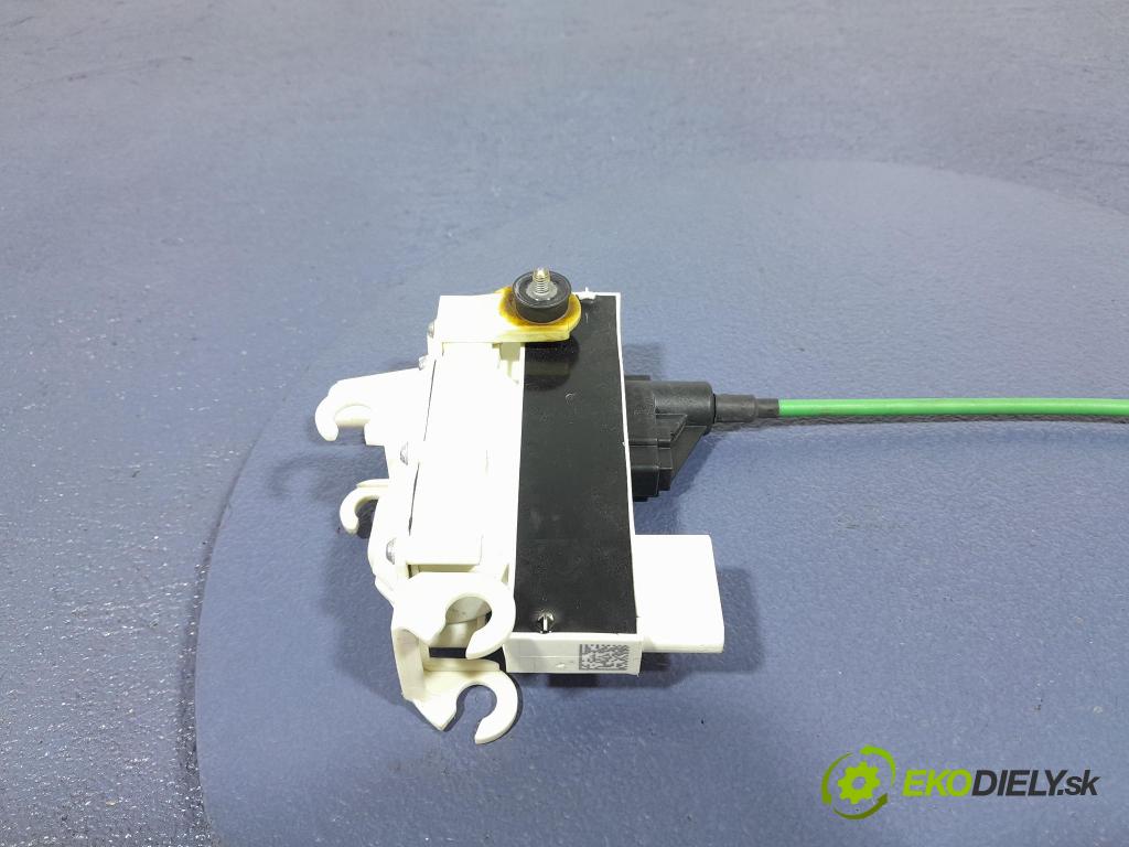 Bmw M5 2019 zámok dvere zad Vľavo: 7480741