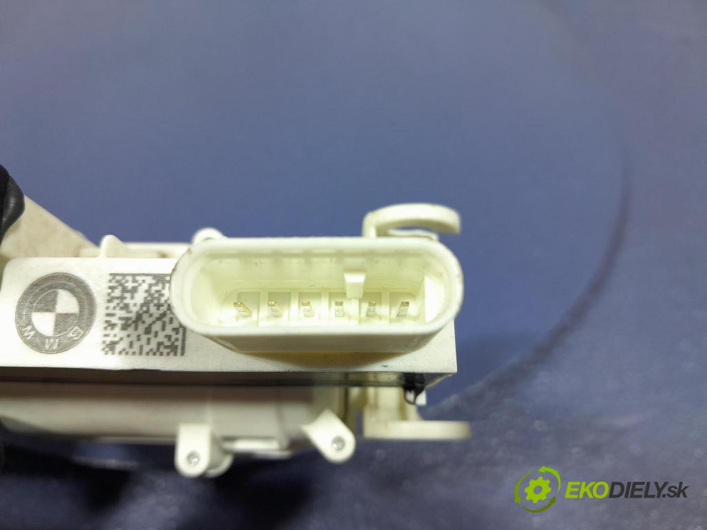 Bmw M5 2019 zámok dvere zad Vľavo: 7480741