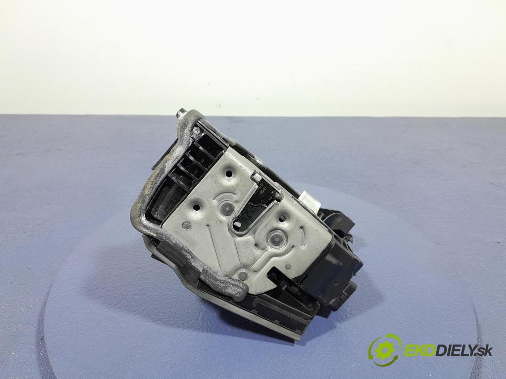 Bmw M5 2019 zámok dvere zad Vľavo: 7477703