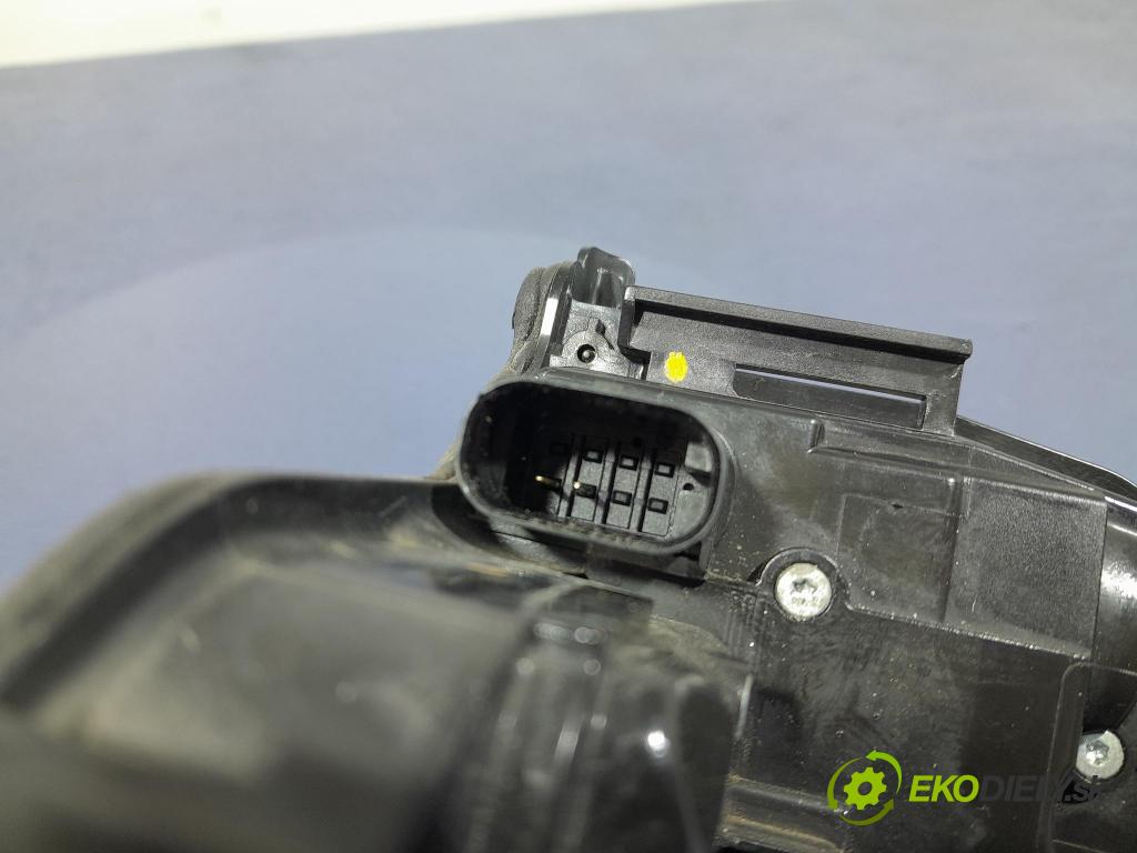 Bmw M5 2019 zámok dvere zad Vľavo: 7477703