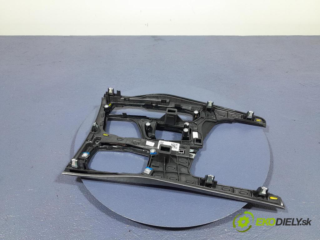 Bmw M5 2019 lišta Dekoratívní: Uvnitř 8070608