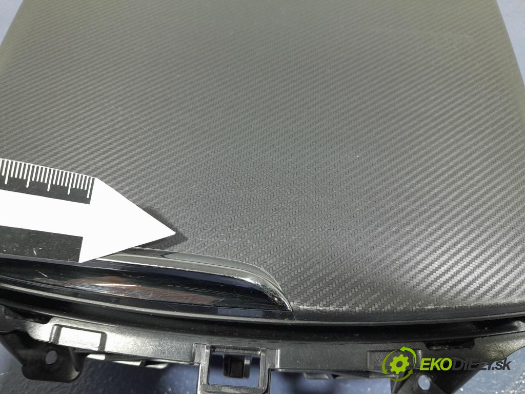 Bmw M5 2019 kastlík 9330629