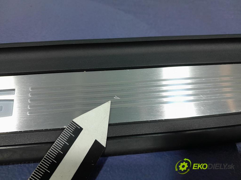 Bmw M5 2019 lišta Dekoratívne: Prah: 8061069